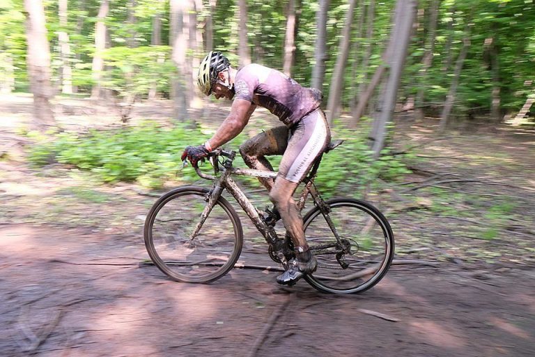 Mi-a luat doi ani sa fac Prima Evadare pana la capat pe ciclocross